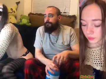 manicpixiedreamfrog's chat room