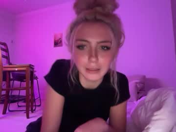 chloeros3e's chat room