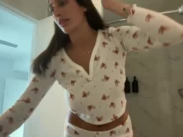 camiliakxoxo's chat room