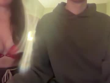 redheadandbigpeenar's chat room