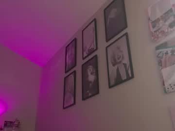 briadominick's chat room