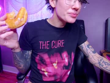 aynmarie's chat room