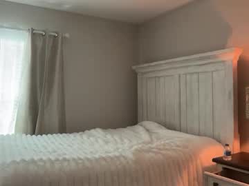 roxyrain2736's chat room