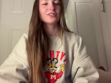 fantasyella's chat room