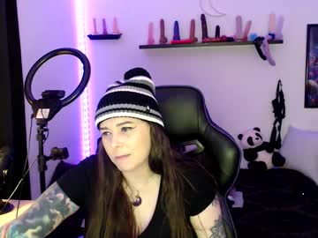 bigtittedtattedlesbian's chat room