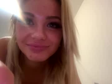 britneycherry08's chat room