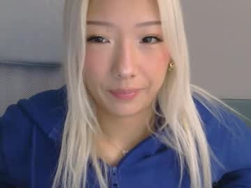 vivianwinters's chat room