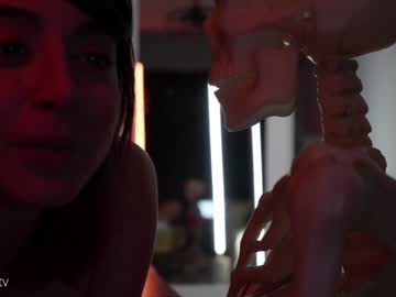 lizmreow's chat room