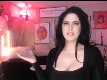 milf_lacey's chat room