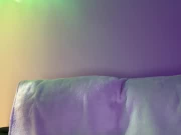 ella_hill's chat room