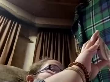 dreamscumtrue420's chat room