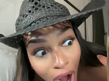 _avamonroe's chat room