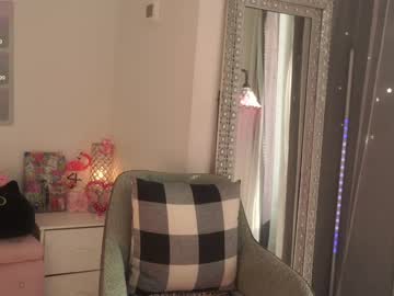 mysticxkitty's chat room