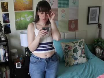 ellynaomi's chat room