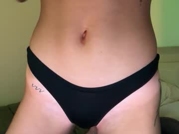 ella_hill's chat room