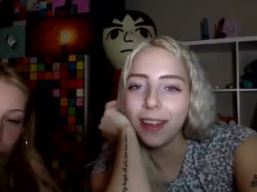 latenightkash's chat room