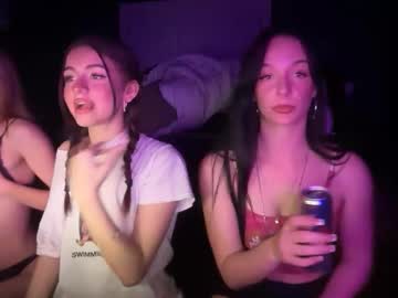 kendallmonroee's chat room