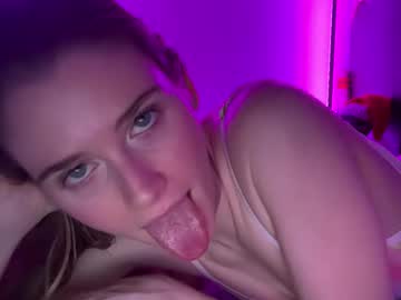 shadebabe's chat room