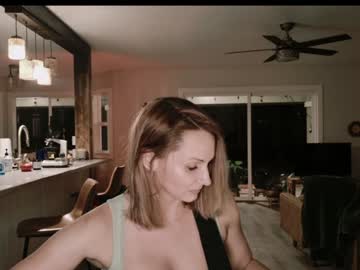 kaileeshy's chat room