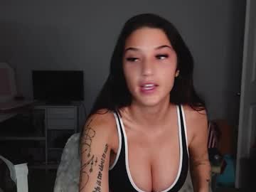 prettygirll23's chat room