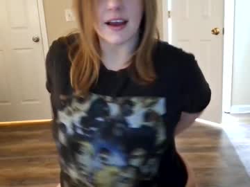 tinywithtiddies's chat room