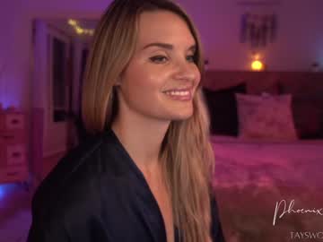 phoenix_taylor's chat room