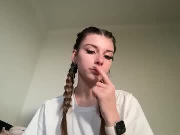 clairewalkerrr's chat room