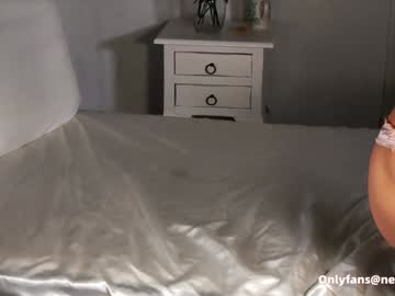 sunluscious's chat room