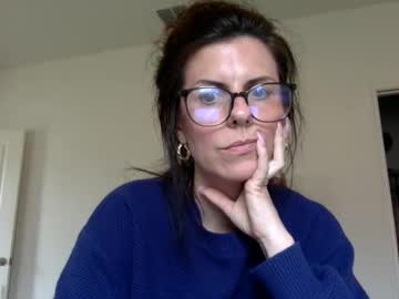 sweetriddance's chat room