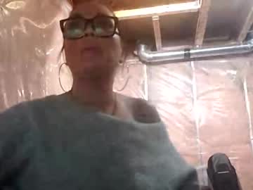 coupleoffantastics's chat room