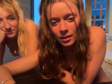 miamoorexo's chat room