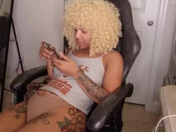 butterflybootyy's chat room