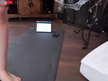 serareads's chat room