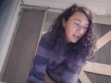 violethooper's chat room