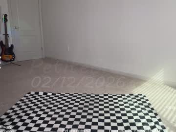 petitebrat's chat room