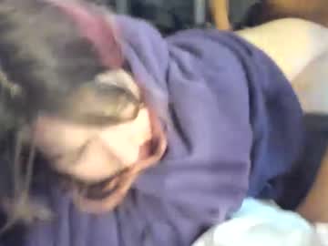 yiddikitti's chat room