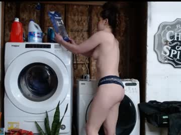 rosegold18's chat room