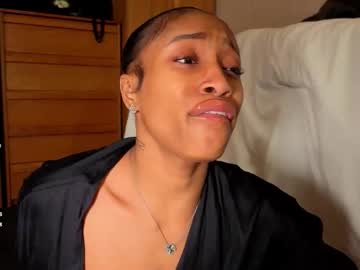 cutieeeva's chat room