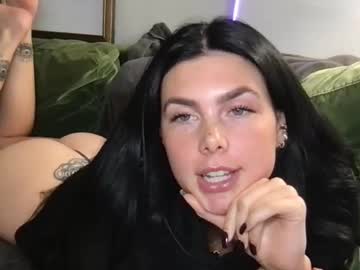 stacywithuu's chat room