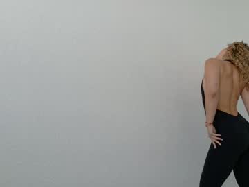 theislandgirl's chat room