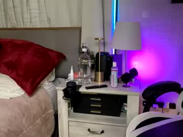 cumguzzlingskank's chat room