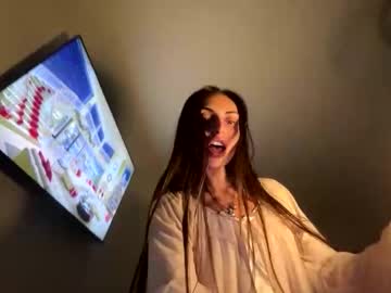 ella_ella_ella_ay's chat room