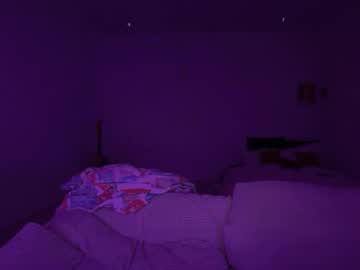 chloeros3e's chat room