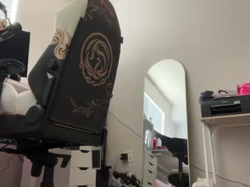 lunasnows's chat room