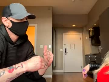 cumguzzlingskank's chat room