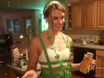 phoenix_taylor's chat room