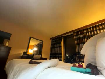 candyclaws05's chat room