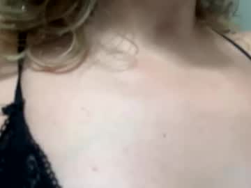 drippypetalo's chat room