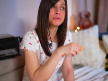 newchloe18's chat room