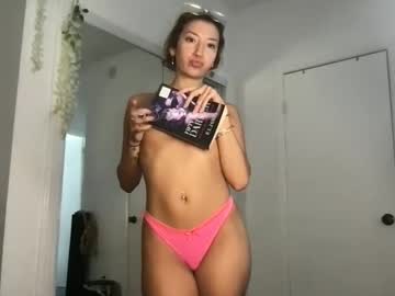 ursweetestlilly's chat room